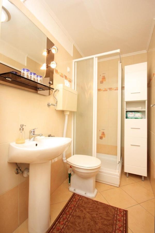 Apartments And Rooms By The Sea Medveja, Opatija - 2305 Lovran Εξωτερικό φωτογραφία