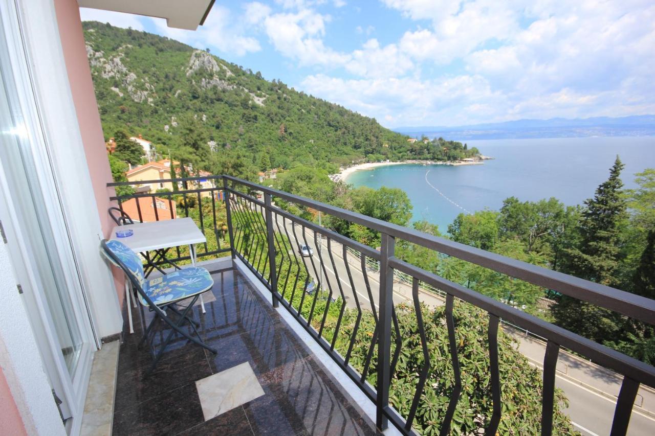 Apartments And Rooms By The Sea Medveja, Opatija - 2305 Lovran Εξωτερικό φωτογραφία