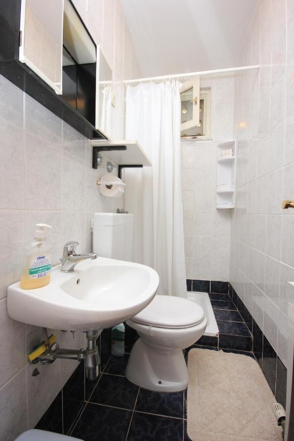Apartments And Rooms By The Sea Medveja, Opatija - 2305 Lovran Εξωτερικό φωτογραφία