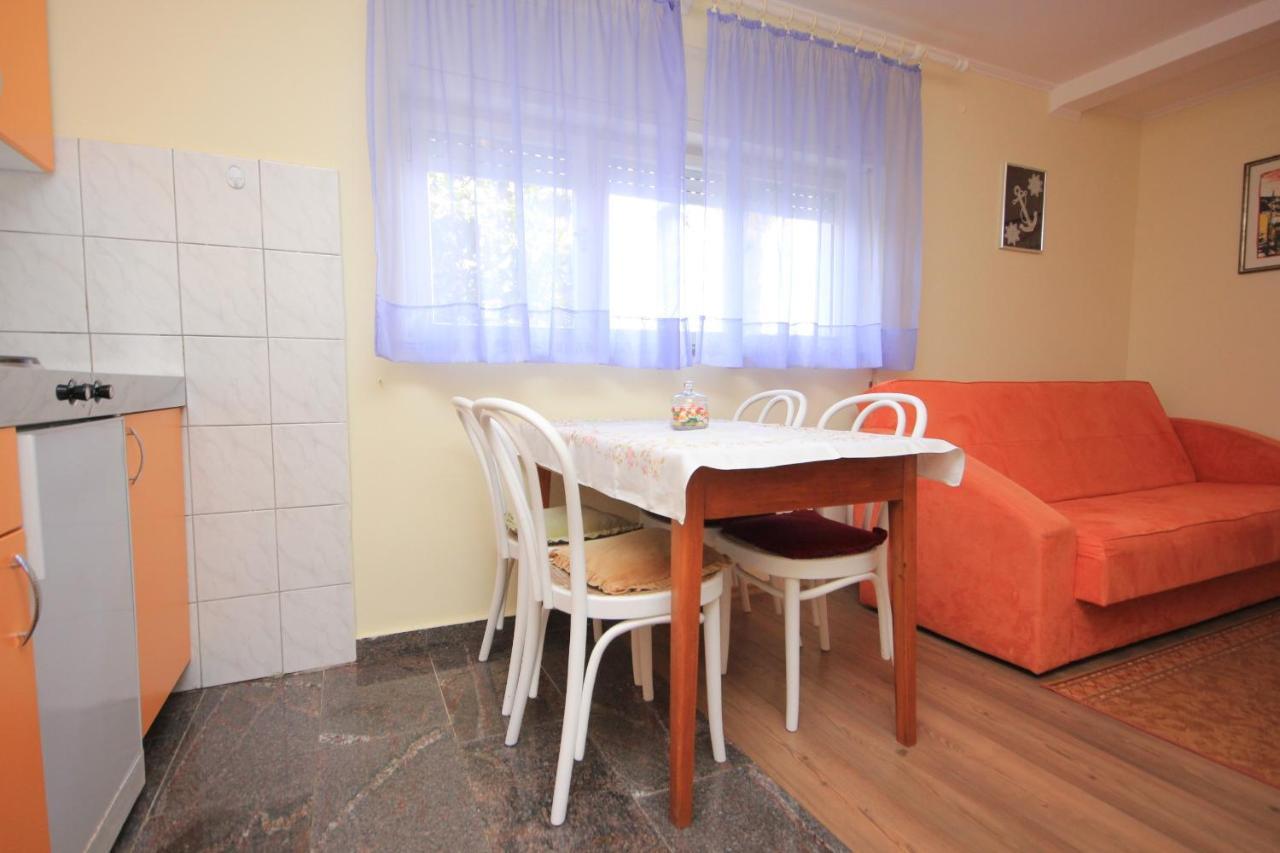 Apartments And Rooms By The Sea Medveja, Opatija - 2305 Lovran Εξωτερικό φωτογραφία