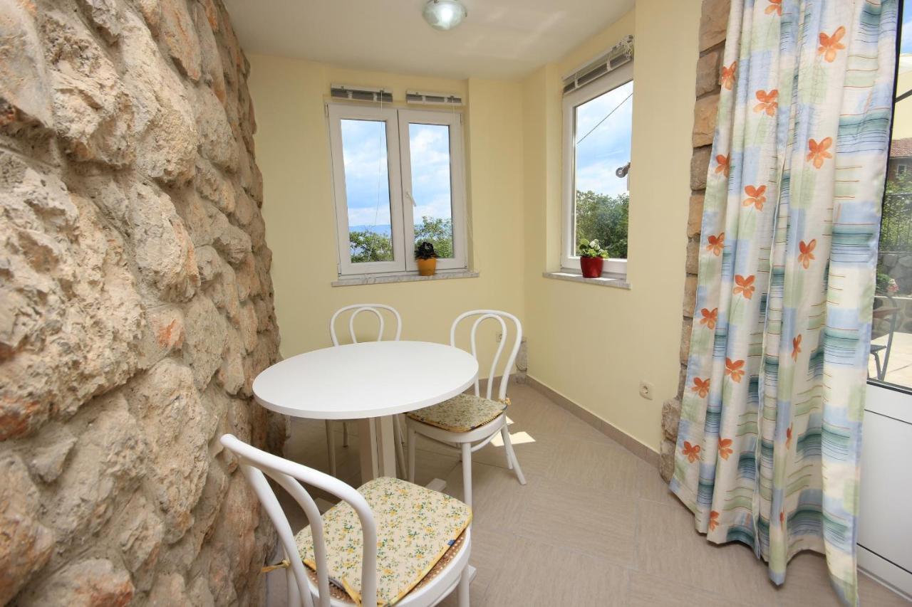 Apartments And Rooms By The Sea Medveja, Opatija - 2305 Lovran Εξωτερικό φωτογραφία