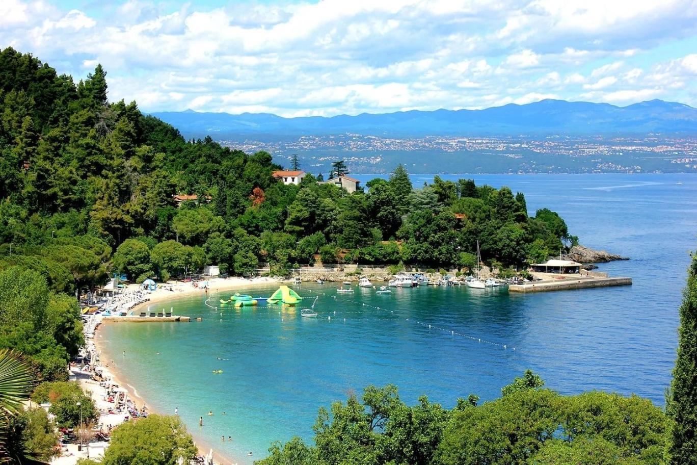 Apartments And Rooms By The Sea Medveja, Opatija - 2305 Lovran Εξωτερικό φωτογραφία